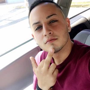 Meet your Posher, Luis